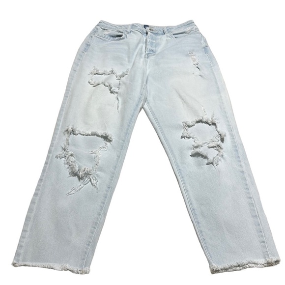 Arizona Jean Co Distressed Mom Jean Junior Size 11 - Picture 1 of 13